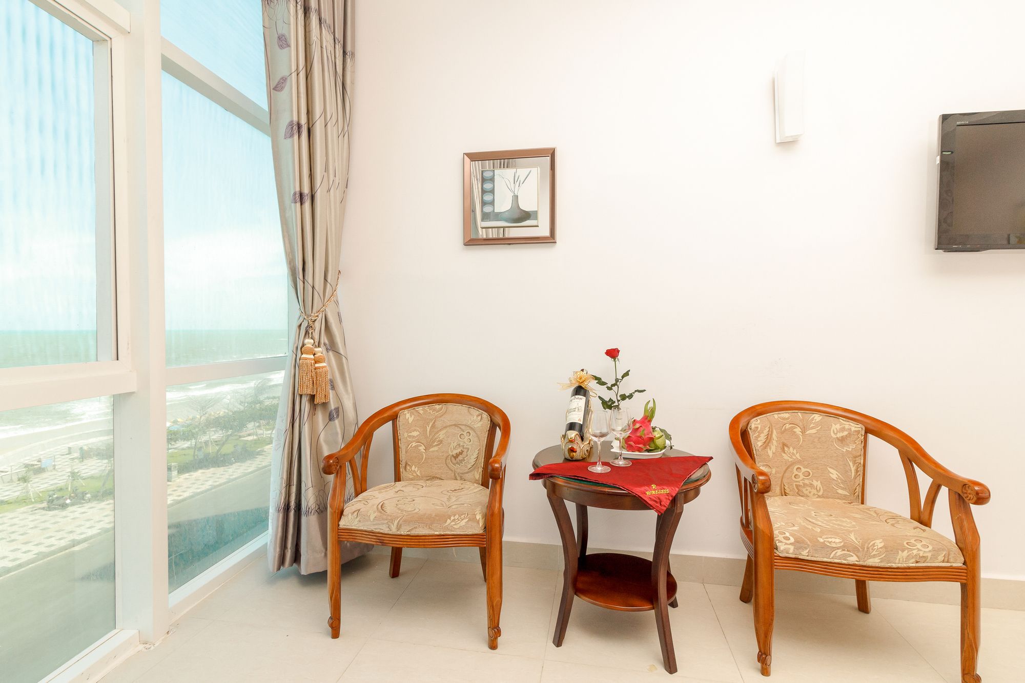 Фото Romeliess Hotel