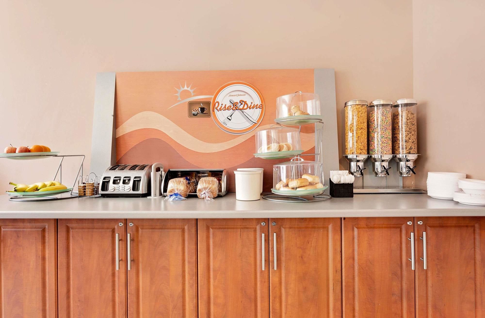 Фото Knights Inn North Bay