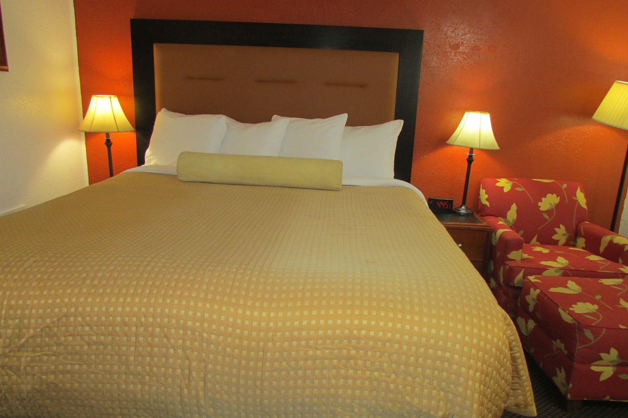 Фото Magnuson Hotel Cedar City