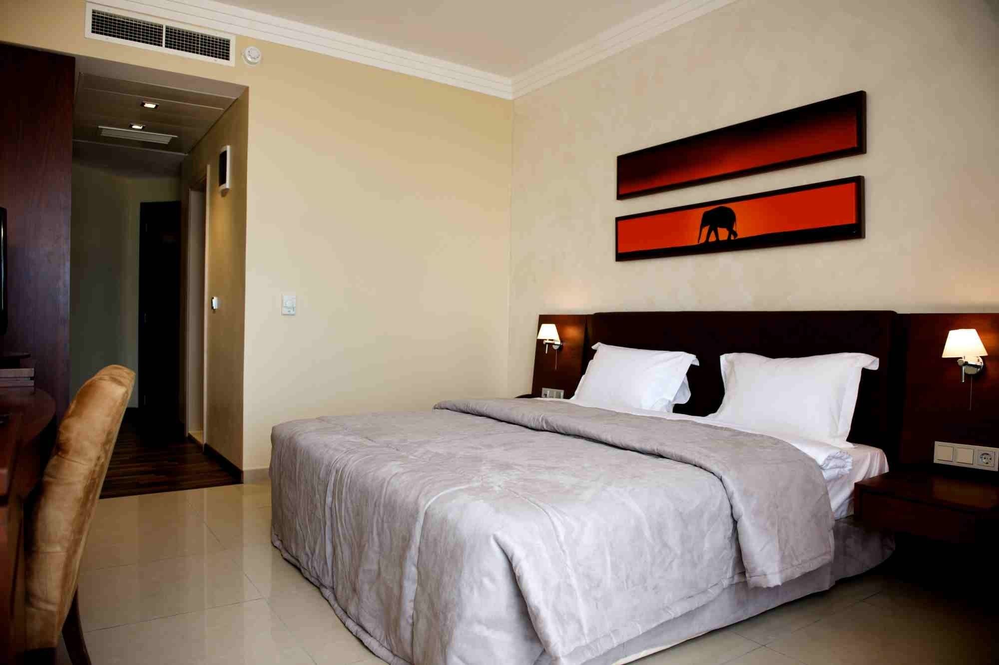 Фото The Avenue Suites