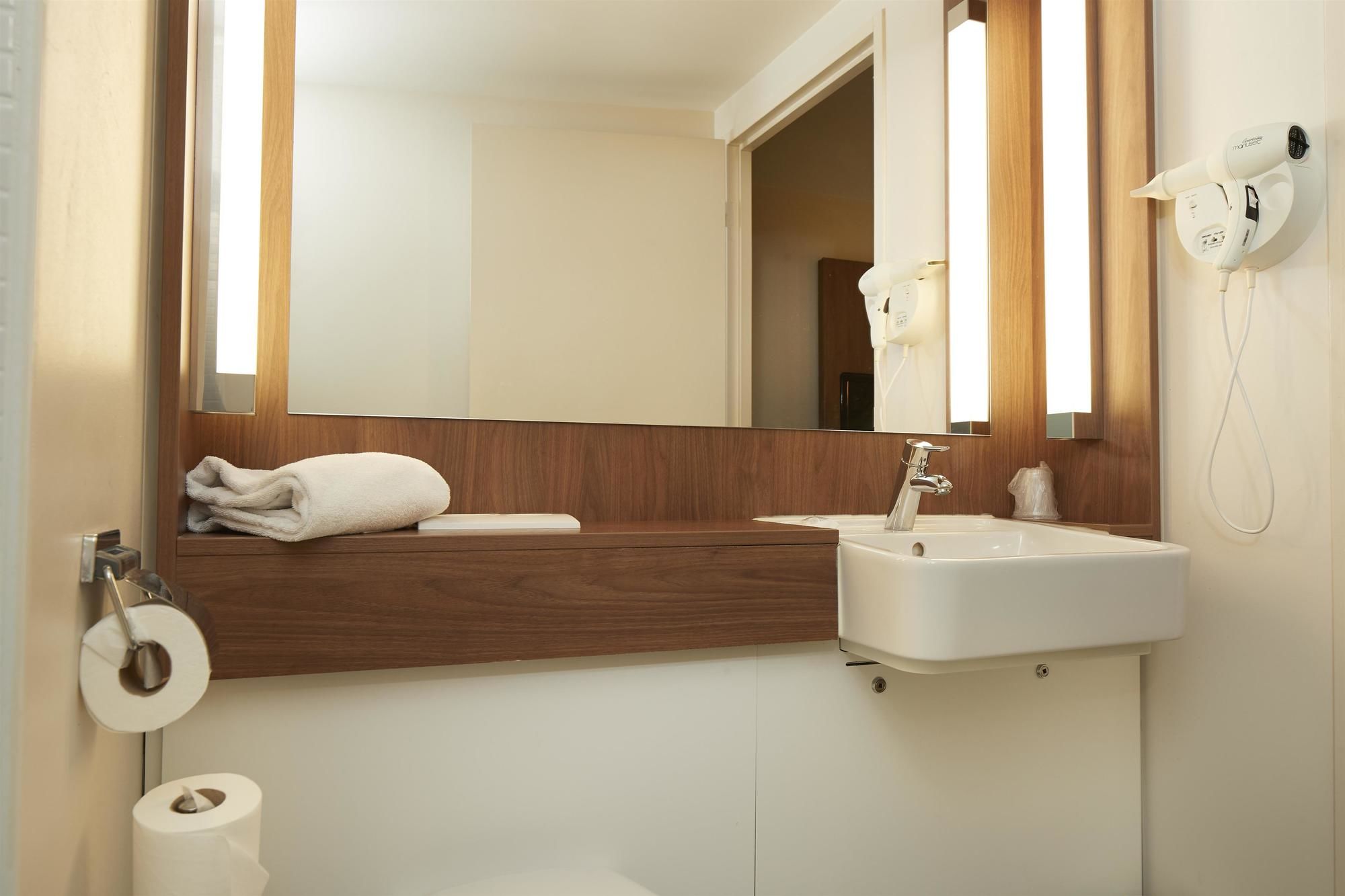 Фото Campanile Nantes Centre - Saint Jacques