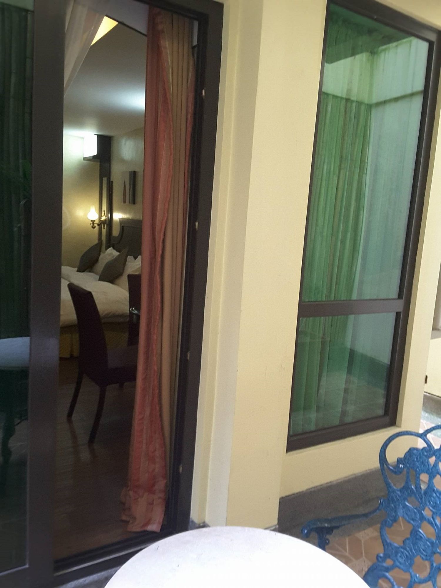 Фото Lee Boutique Hotel Tagaytay