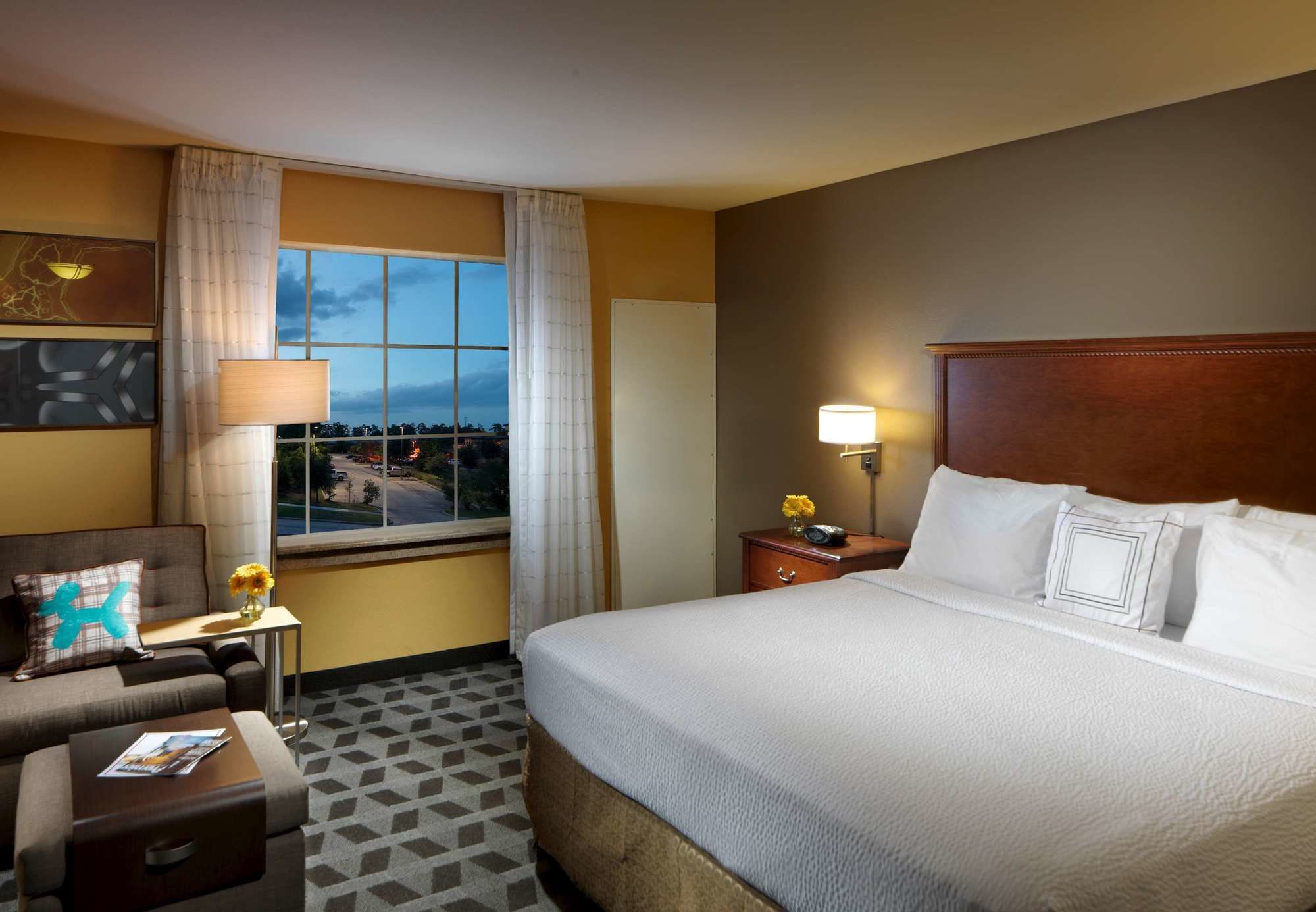 Фото TownePlace Suites by Marriott Houston Intercontinental Arpt