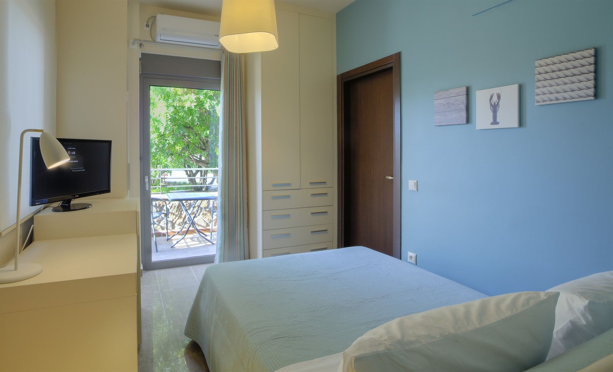 Фото Marini Luxury Apartments and Suites