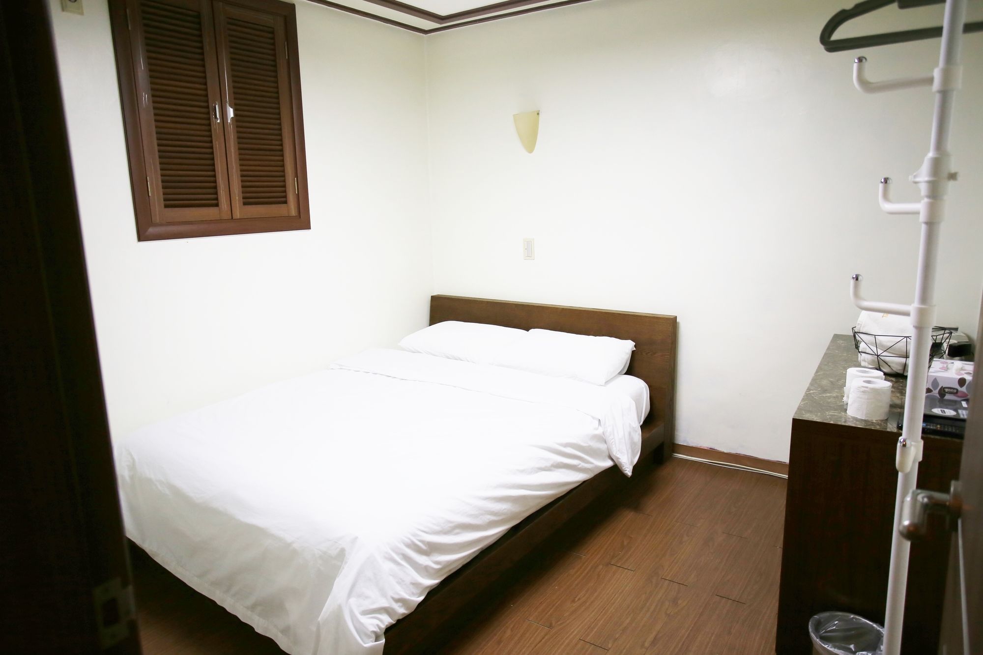Фото Sinchon Sisters - Hostel
