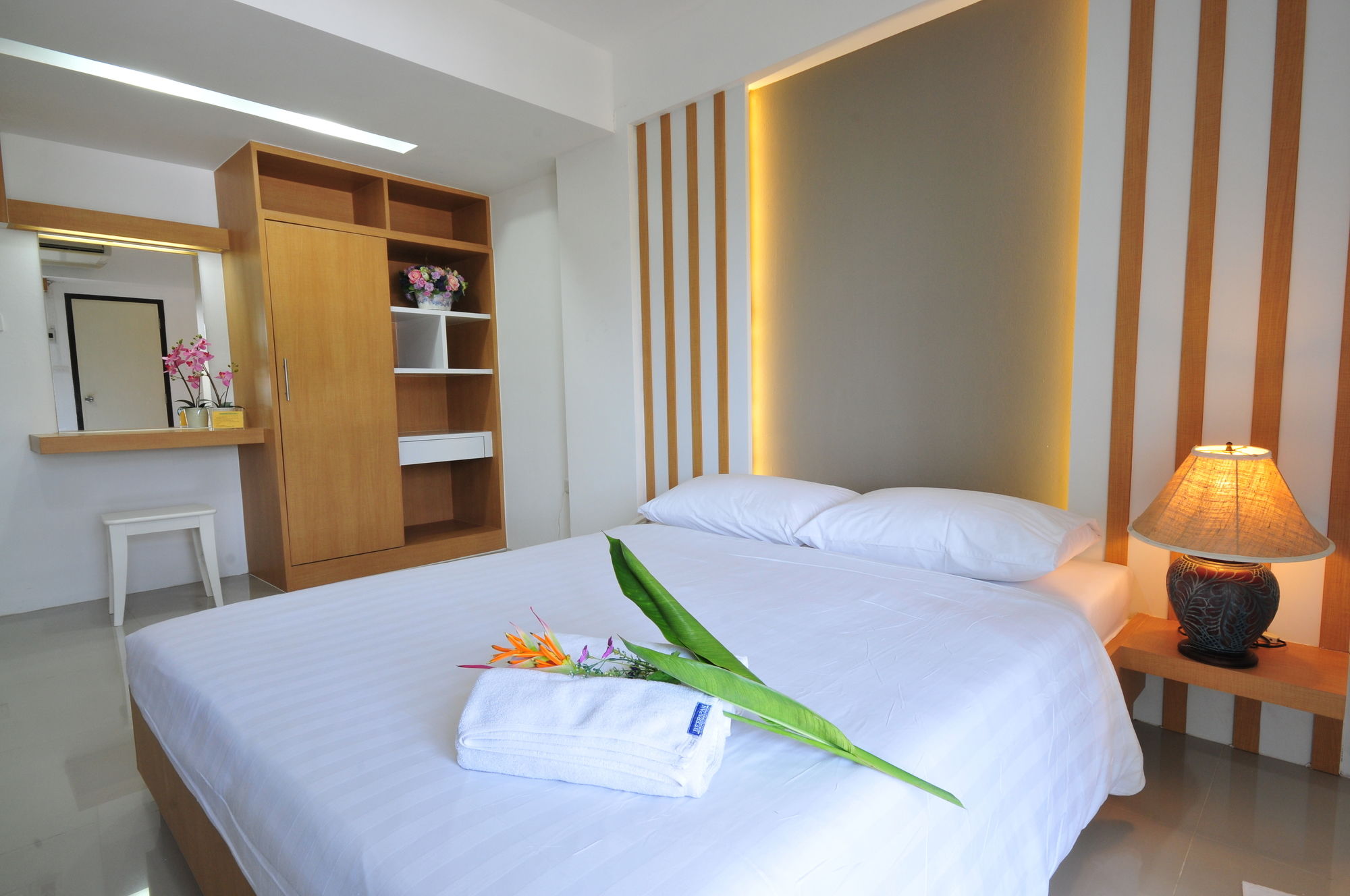 Фото Beerapan Hotel