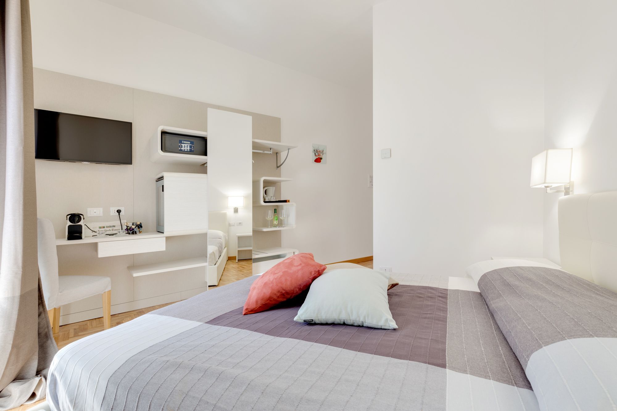 Фото Dolce Luxury Rooms