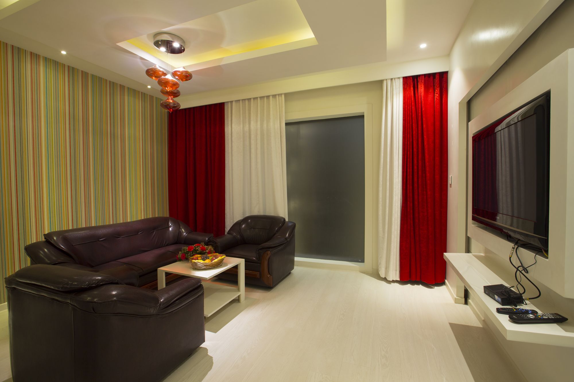 Фото Hash Six Hotels