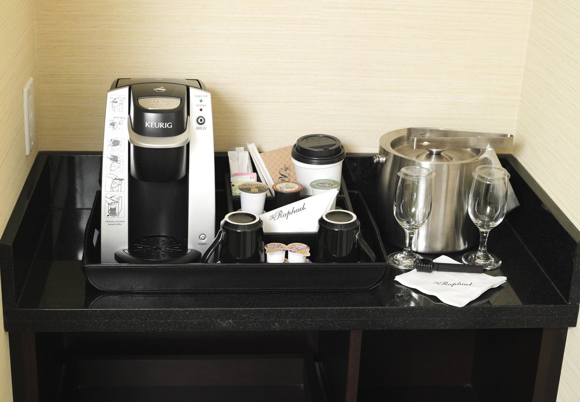 Фото The Raphael Hotel, Autograph Collection