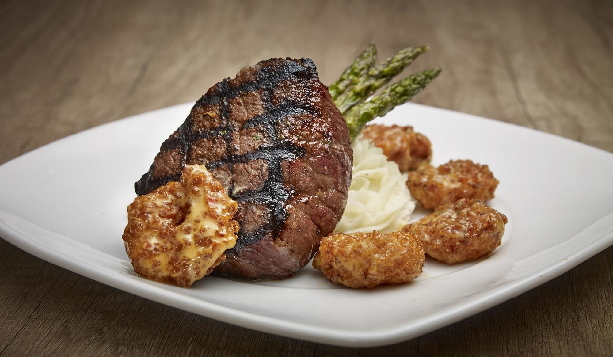 Фото Best Western Plus Guildwood Inn