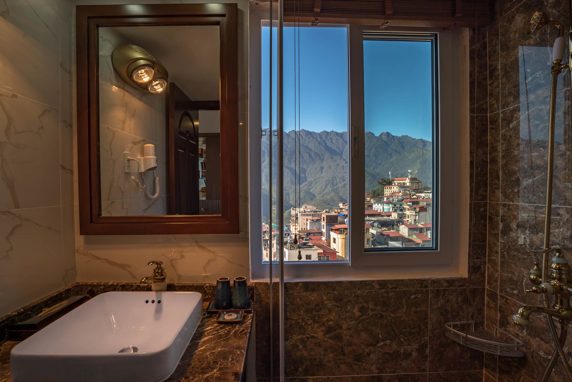 Фото Sapa Horizon Hotel