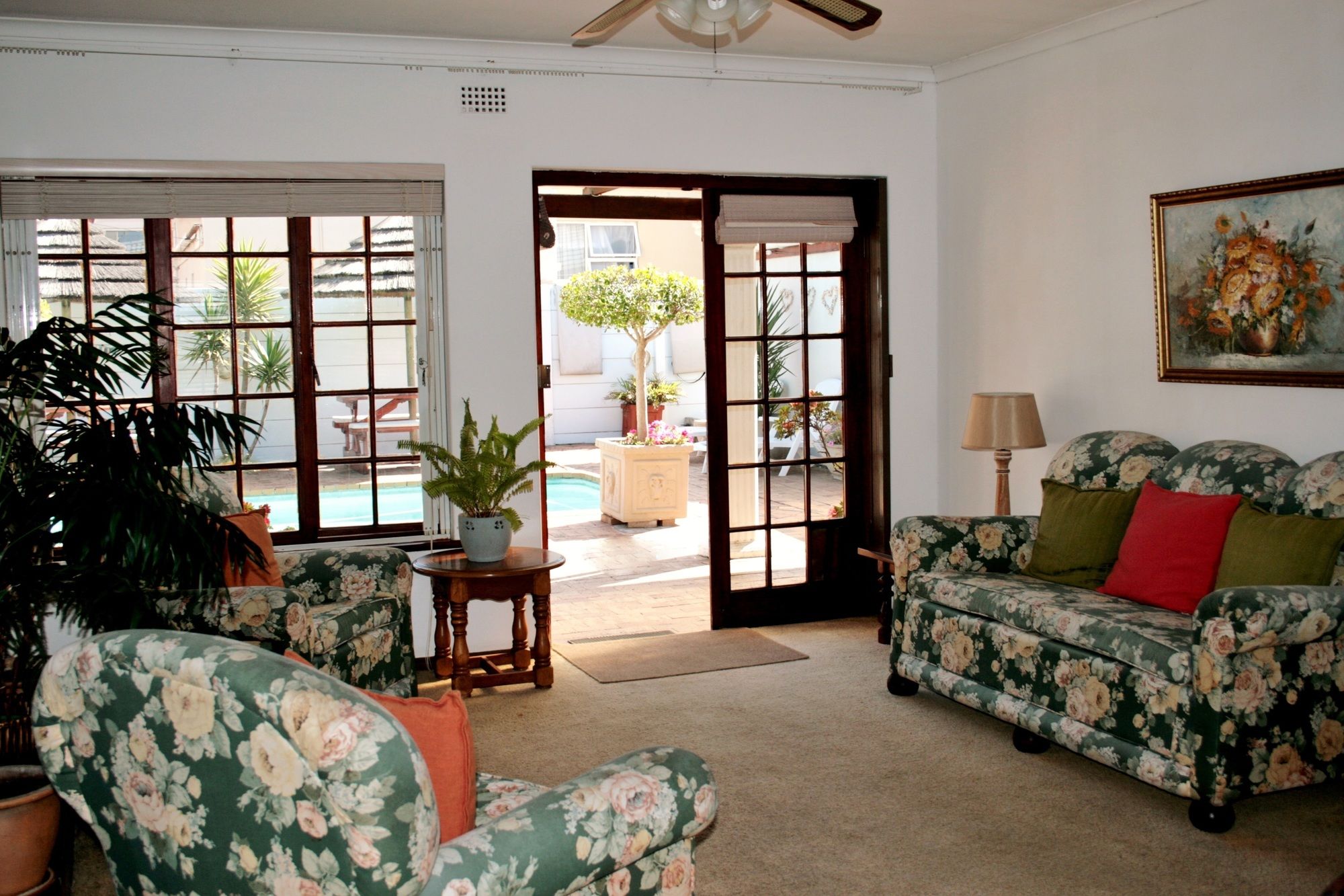 Фото Blouberg Dolphin Inn