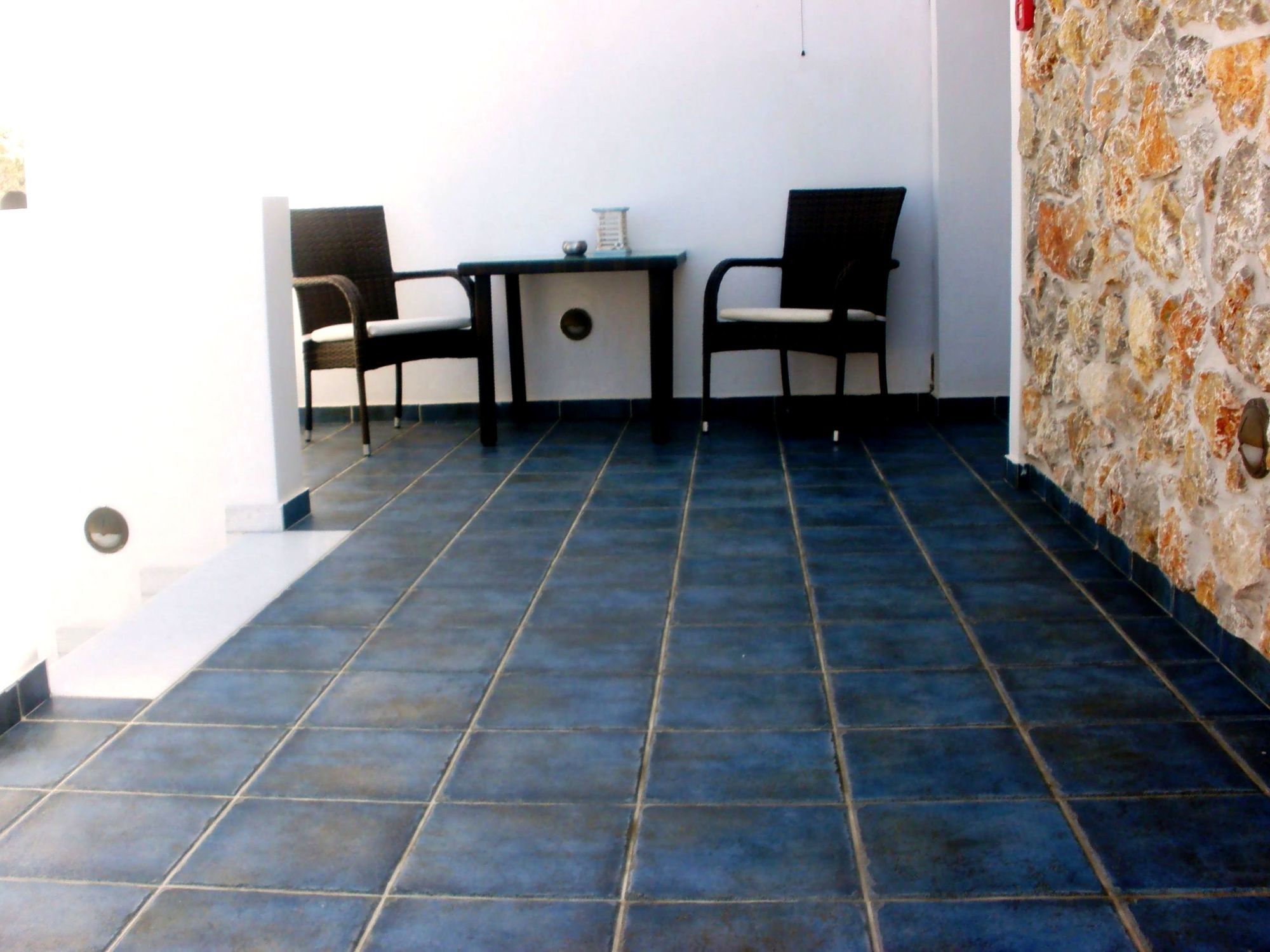 Фото Blue Harmony Apartments