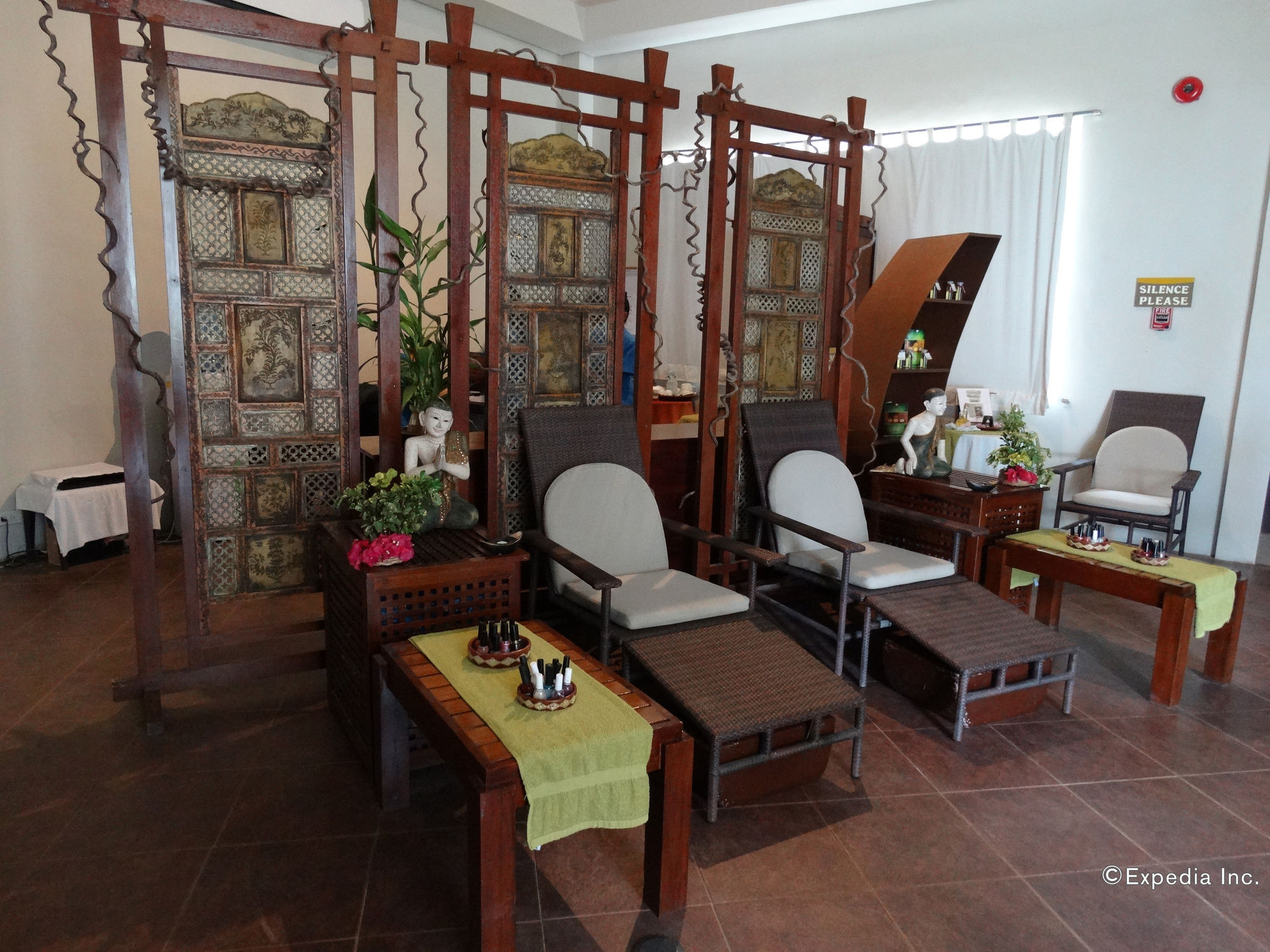 Фото Four Points by Sheraton Palawan Puerto Princesa