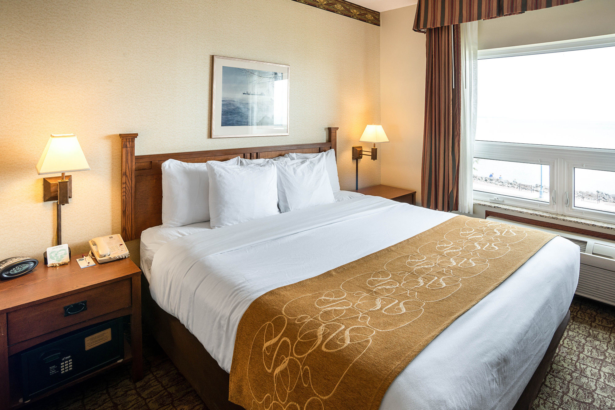 Фото Lift Bridge Lodge, Ascend Hotel Collection