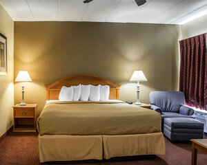 Quality Inn & Suites Cvg Airport (Kentucky, Kenton County, Erlanger, 1805 Airport Exchange Boulevar), hotel