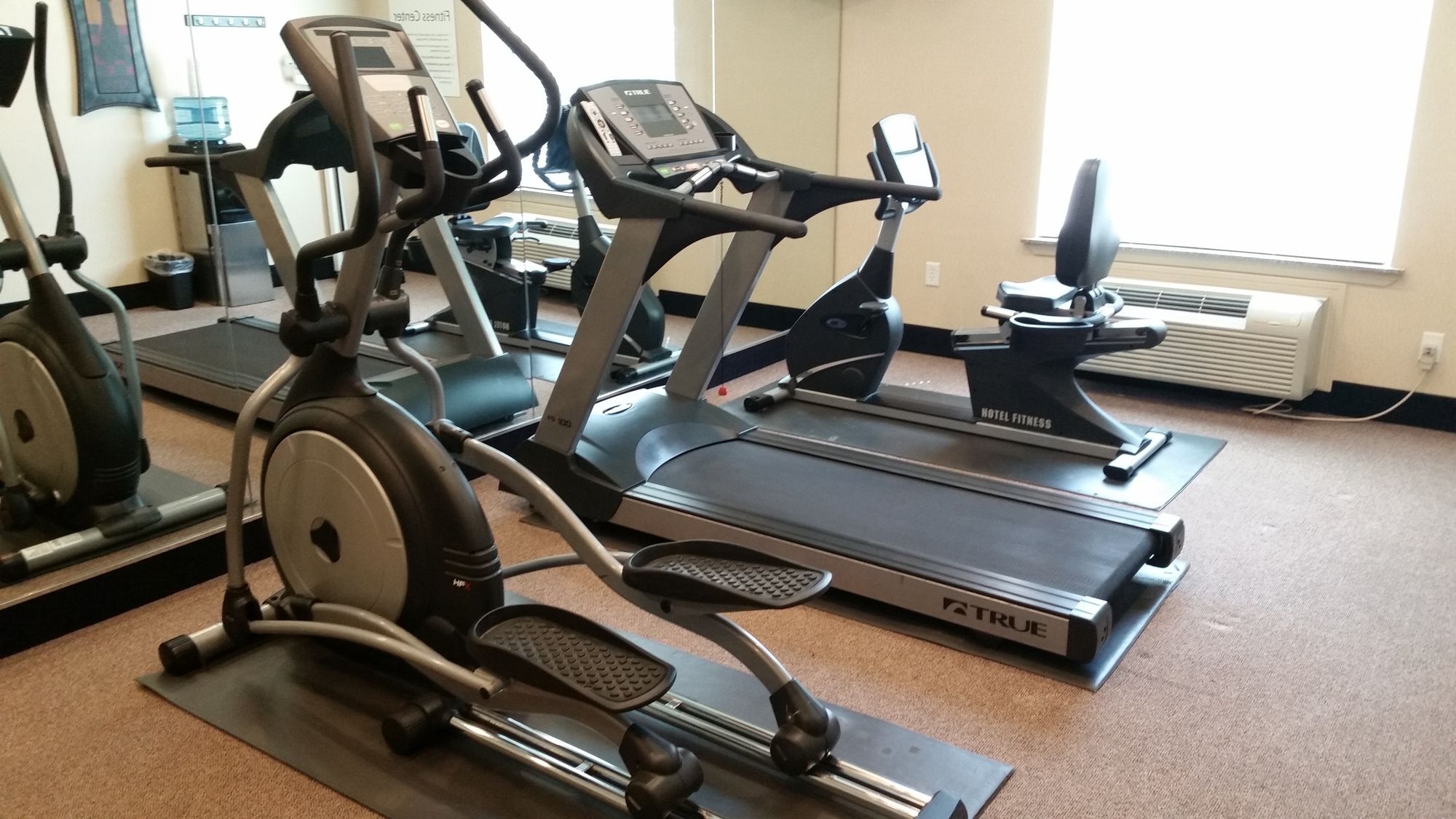 Фото Holiday Inn Express & Suites Kilgore North