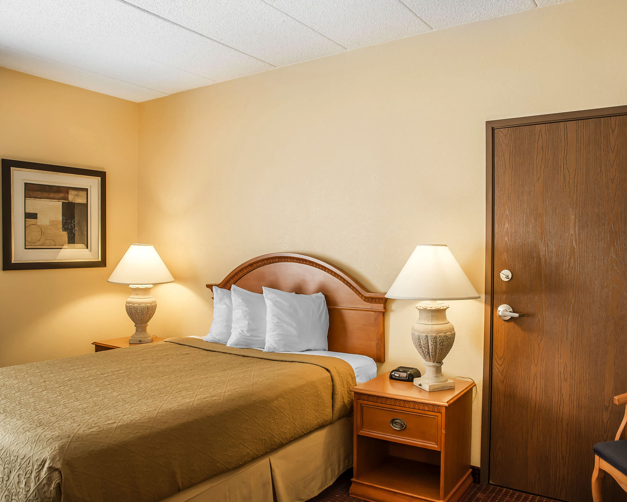 Фото Quality Inn & Suites Cvg Airport
