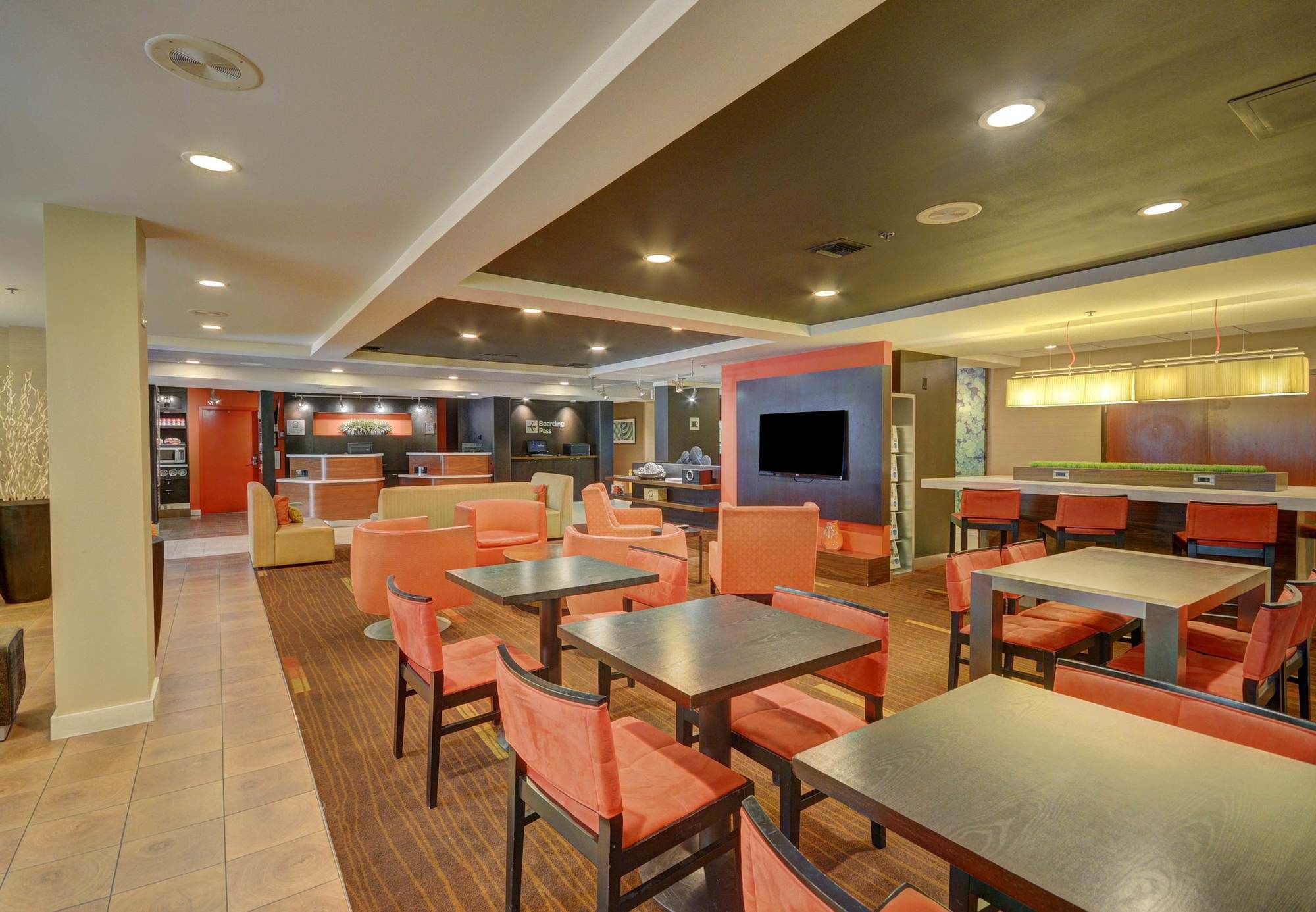 Фото Courtyard by Marriott Lafayette Airport