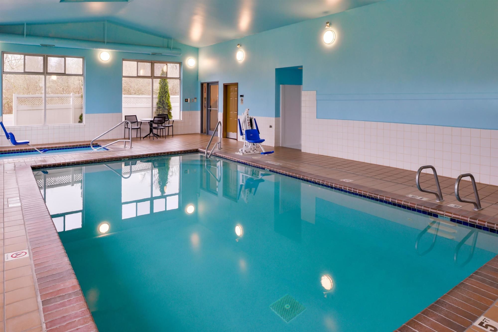 Фото Best Western Cottage Grove Inn