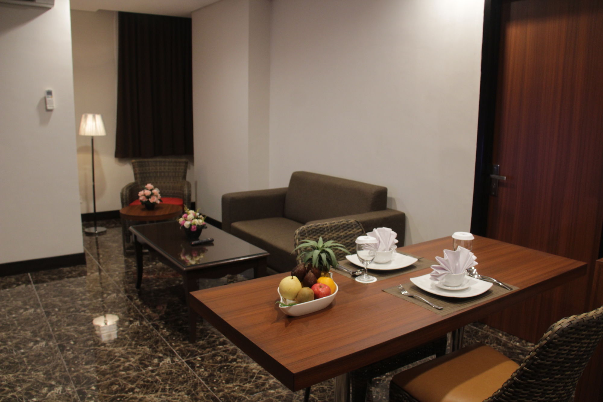 Фото Atrium Premiere Hotel Cilacap