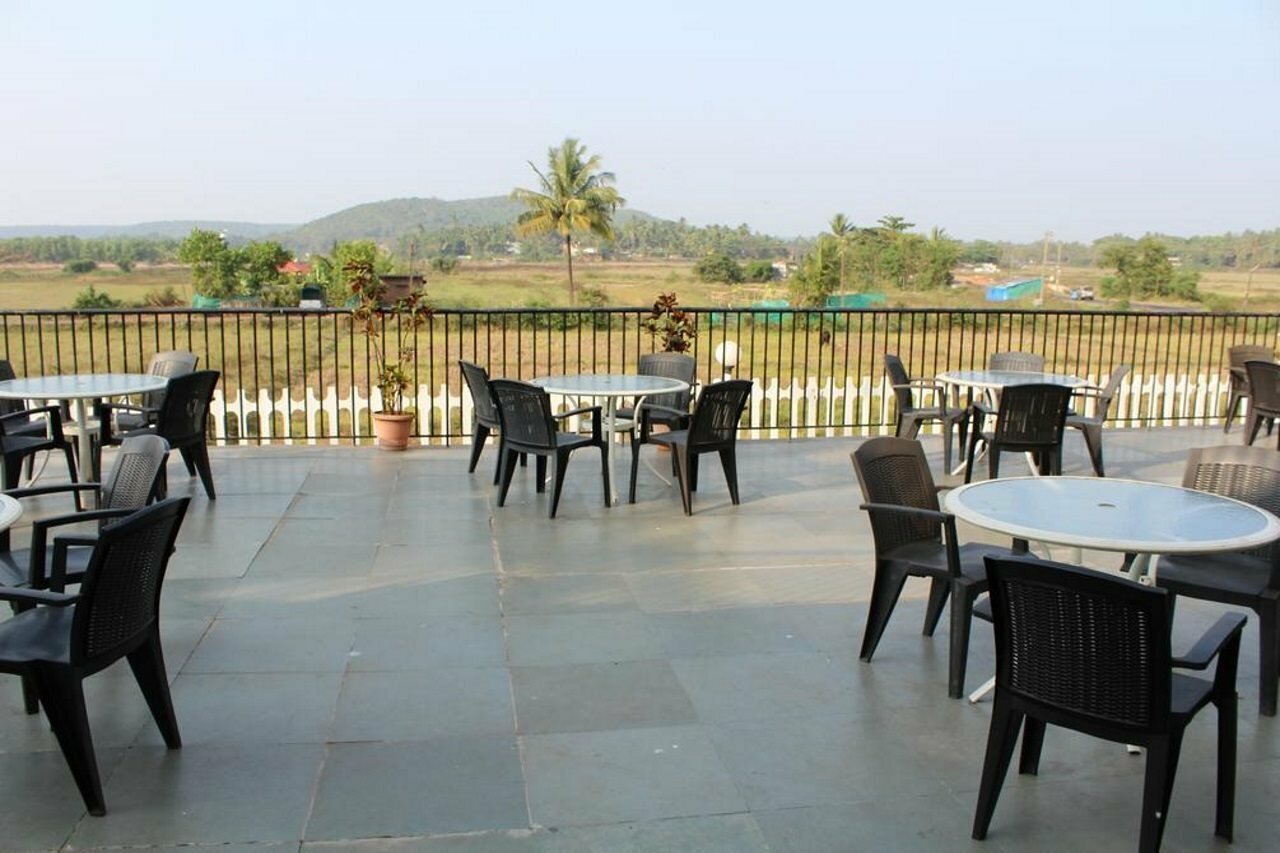 Фото Aastha Escape Resort