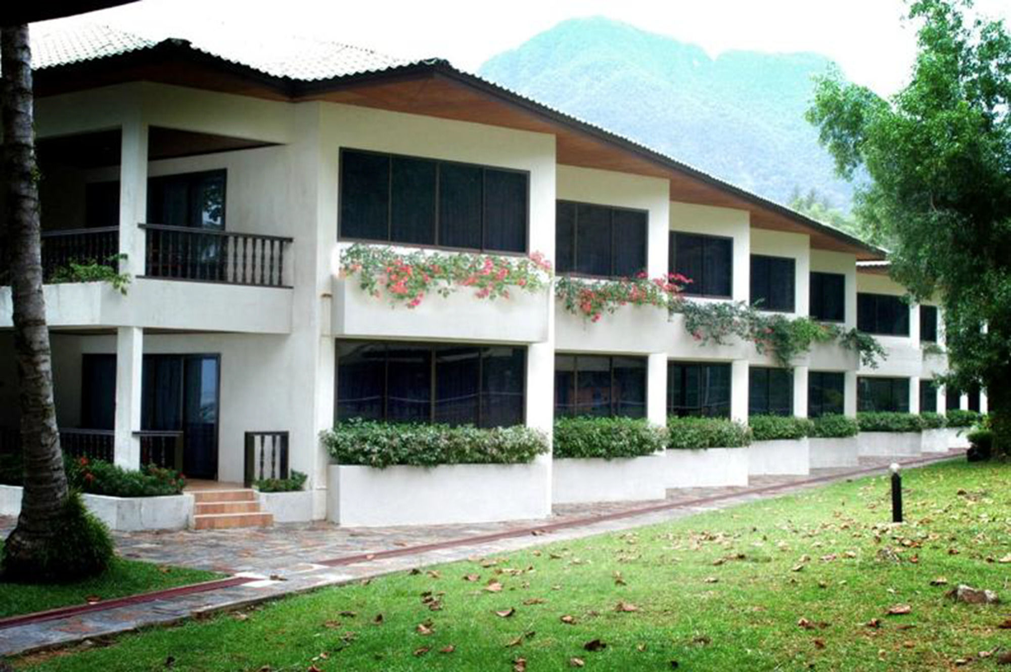 Фото Damai Beach Resort