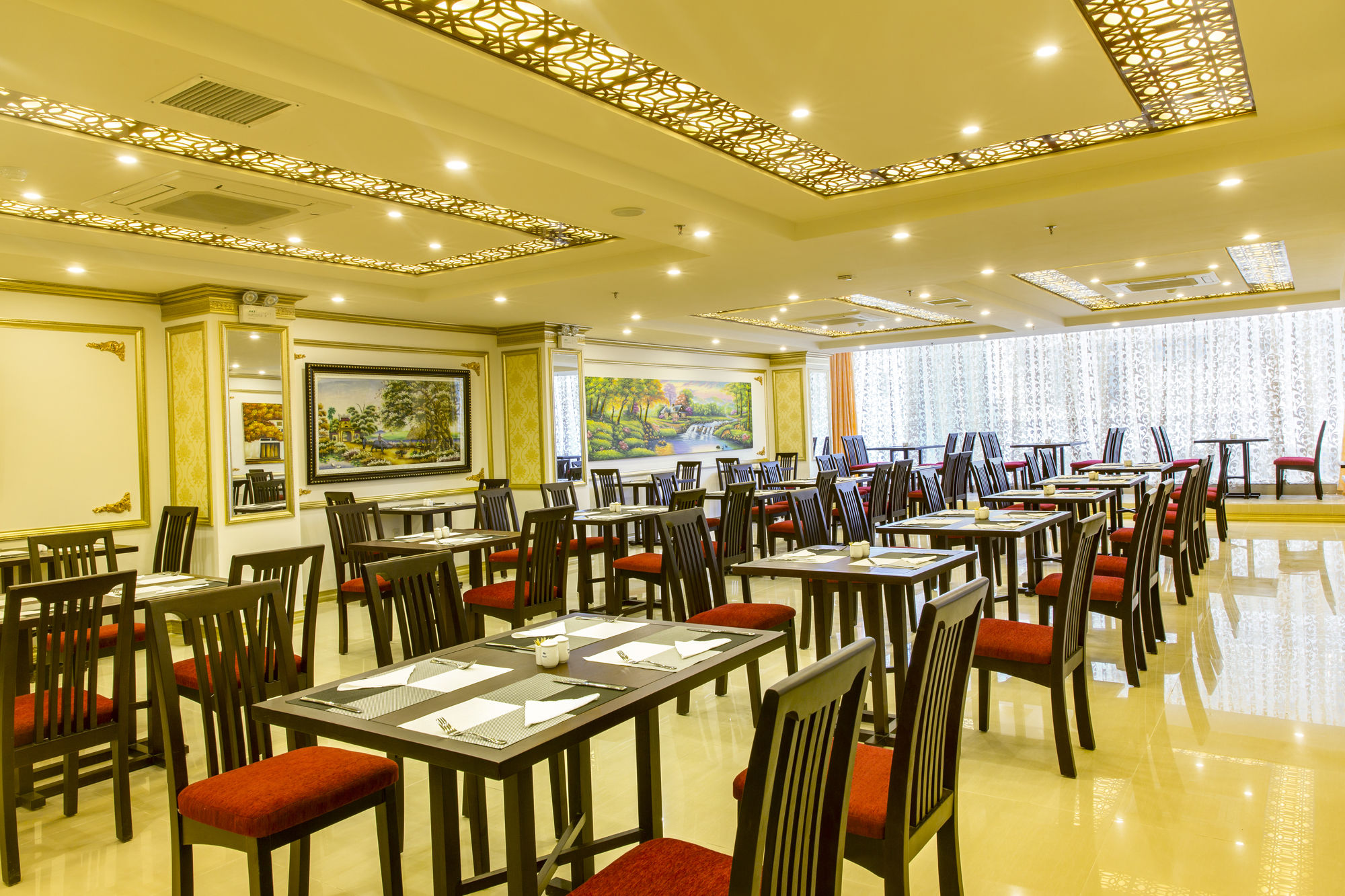 Фото Paris Nha Trang Hotel & Apartment