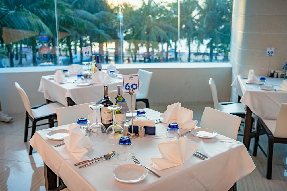 Фото A-One New Wing Hotel