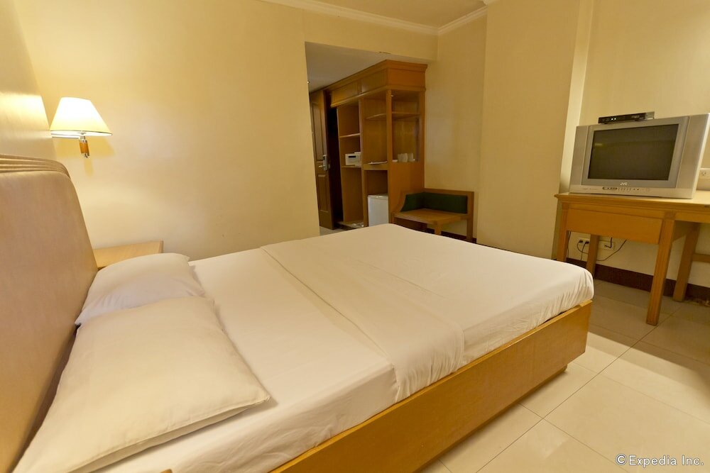 Фото Diplomat Hotel