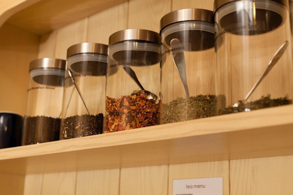 Фото Browns Boutique Hotel