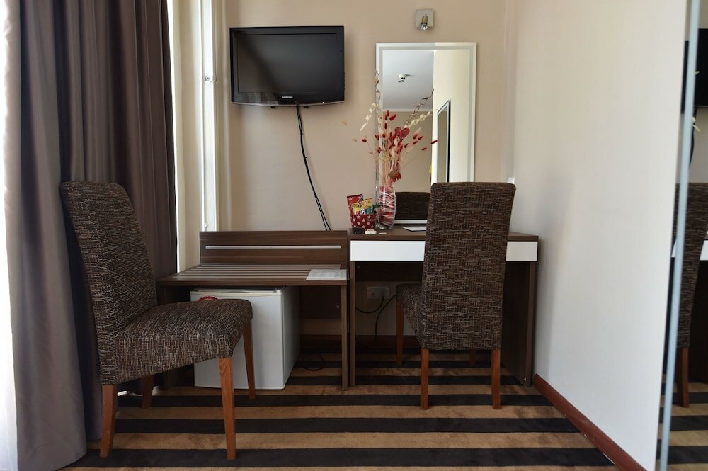 Фото Balkan Garni Hotel