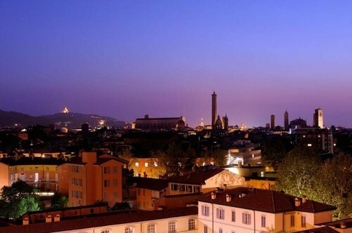 Внешний вид отеля Aemilia Hotel Bologna в Болонье, фото 3