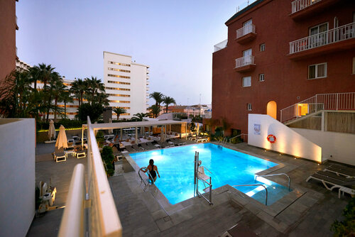 Внешний вид отеля Hotel Fénix Torremolinos - Adults Only Recommended в Торремолиносе, фото 2