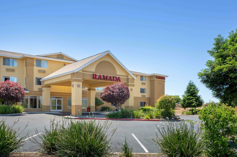 Гостиница Ramada Limited Redding в Реддинге