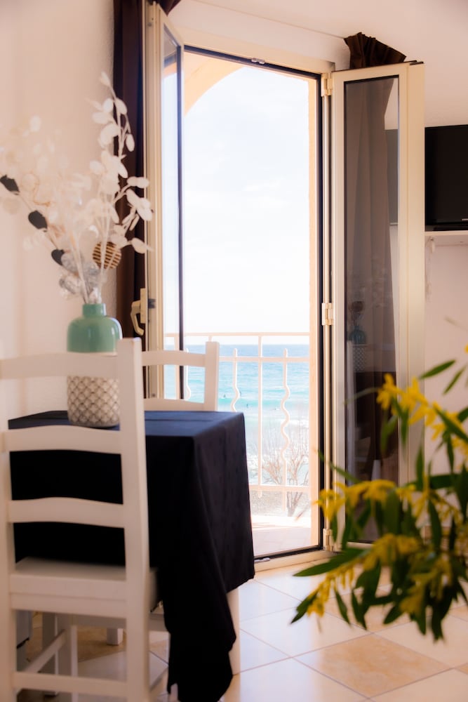 Фото Reine D'Azur Hotel