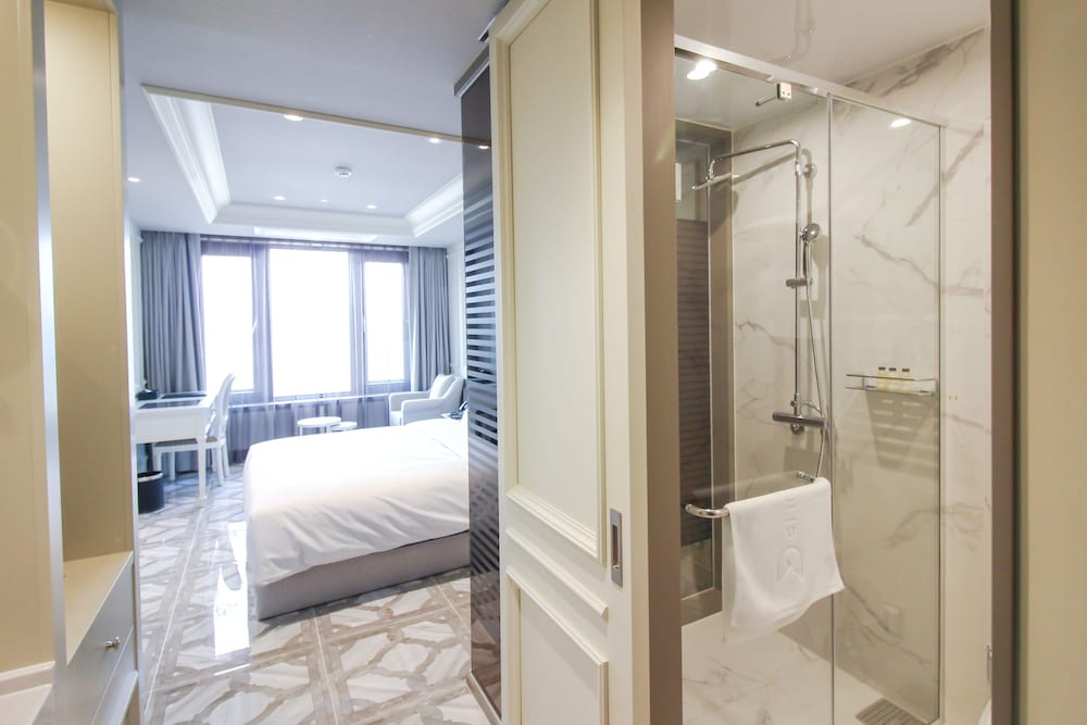 Фото Golden Tulip Ever Yongin