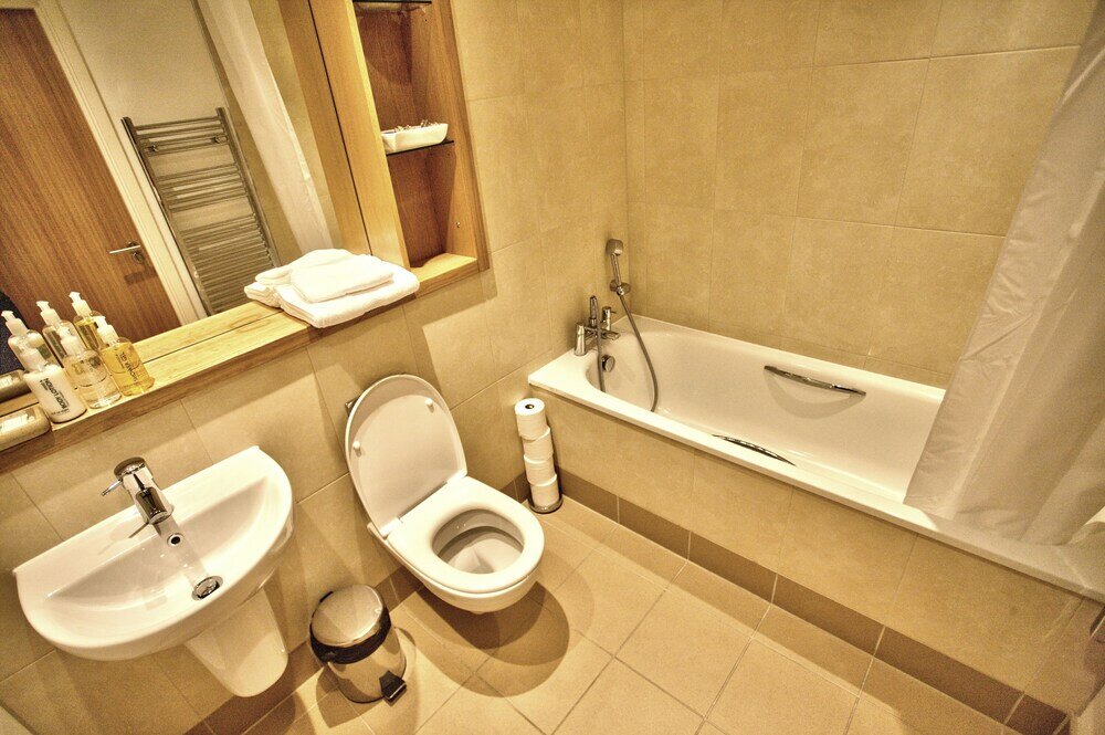 Фото Gateway Apartments