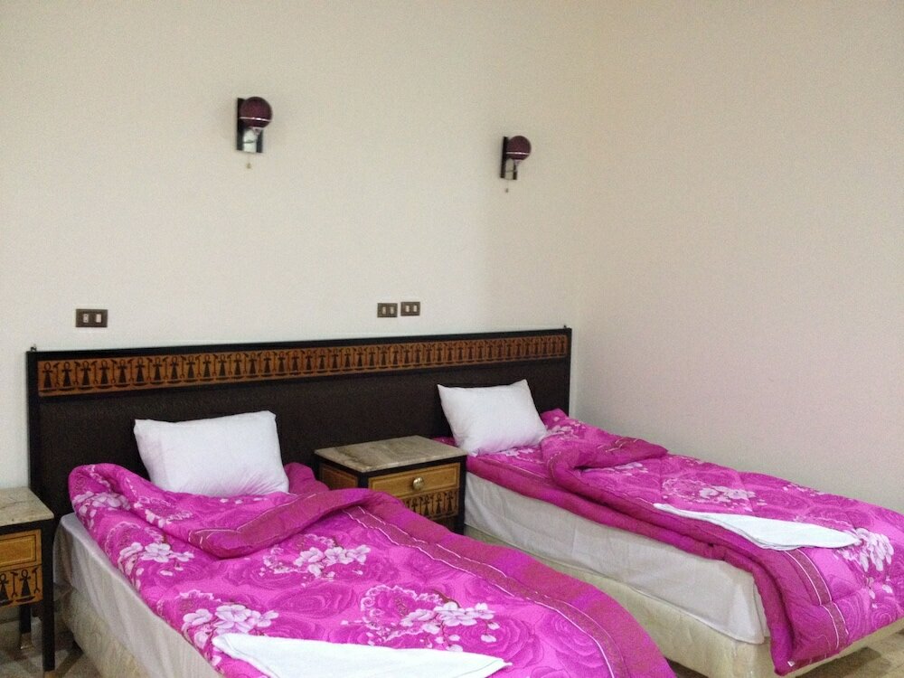 Фото One Season Hostel