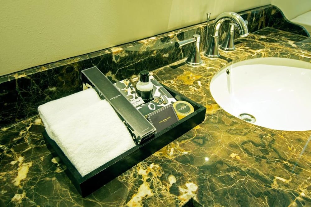 Фото The Shalimar Boutique Hotel