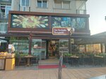 Can Kardesler Nuts (Izmir, Karsiyaka, Bahcelievler Neighborhood, Gun Sazak Boulevard, 57/1), nueces, snacks, frutos secos