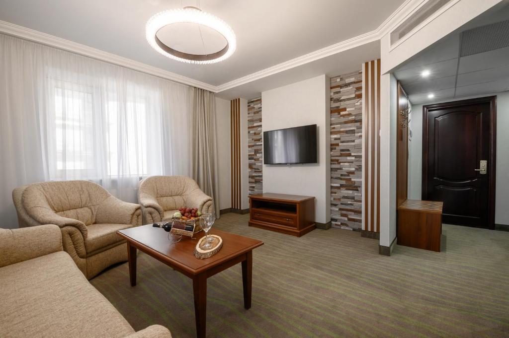 Фото Платан Южный