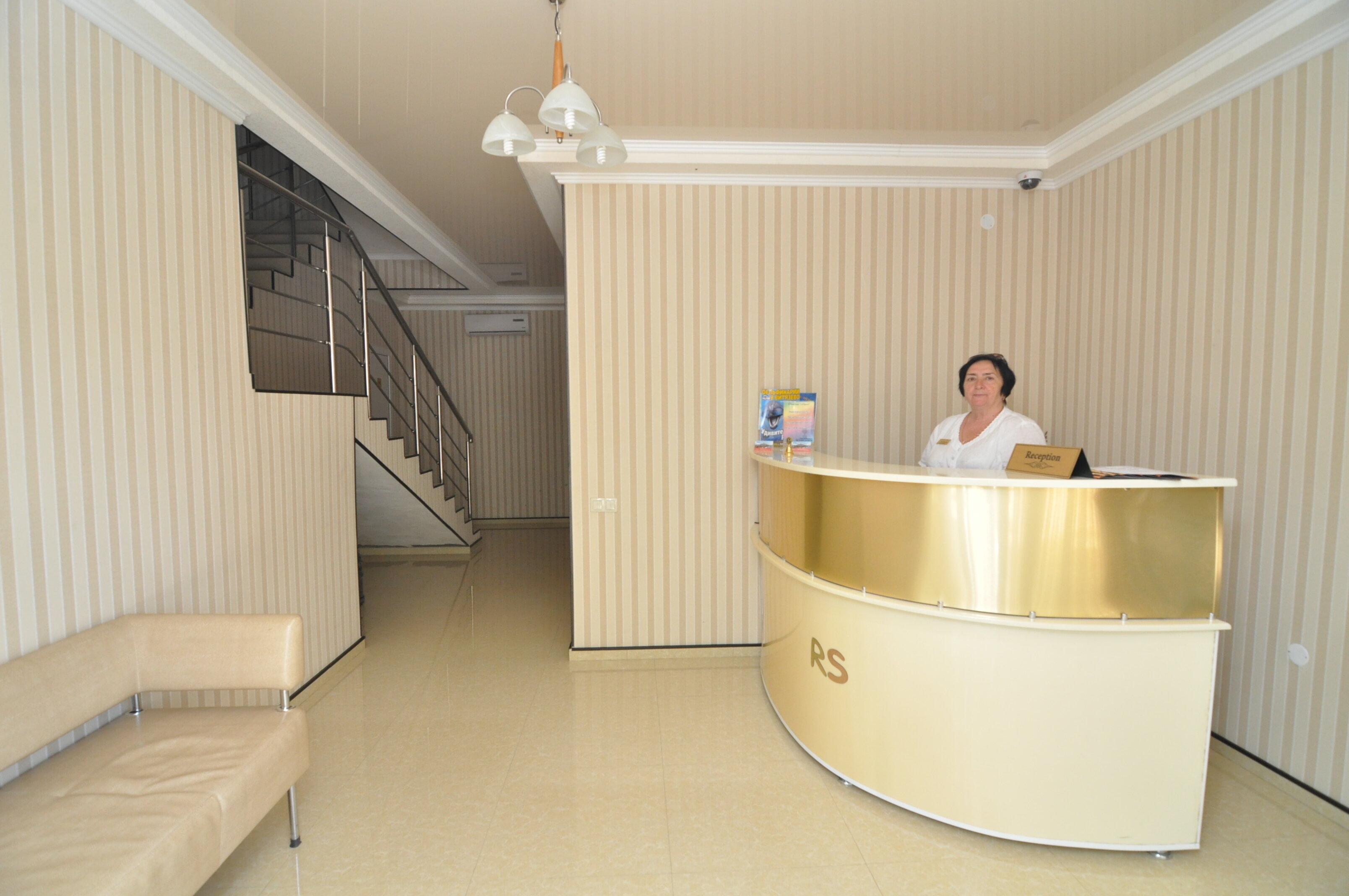 Фото отеля 2