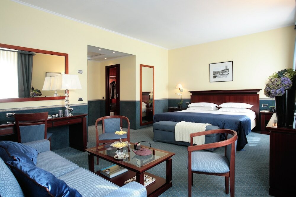 Фото Starhotels Premium Excelsior Bologna