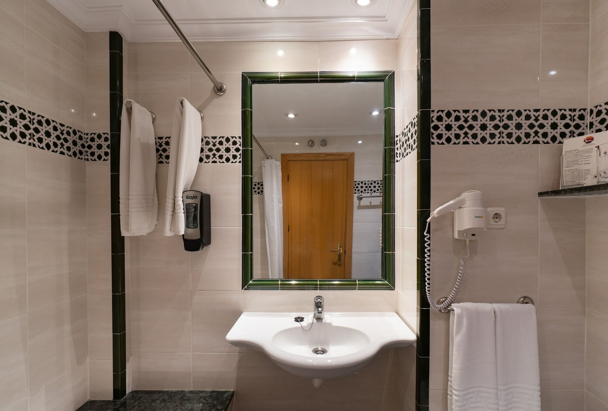 Фото Hotel Apartamentos Bajondillo