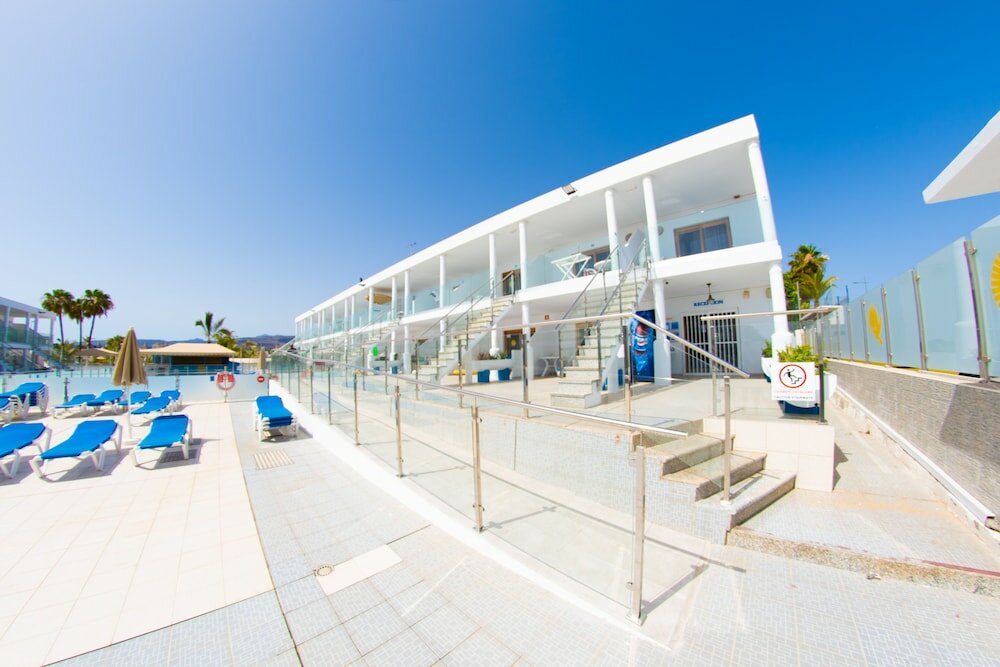 Фото Apartamentos Sol y Paz