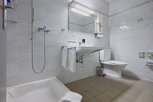 Гостиница Hotel Crystal в Лозанне