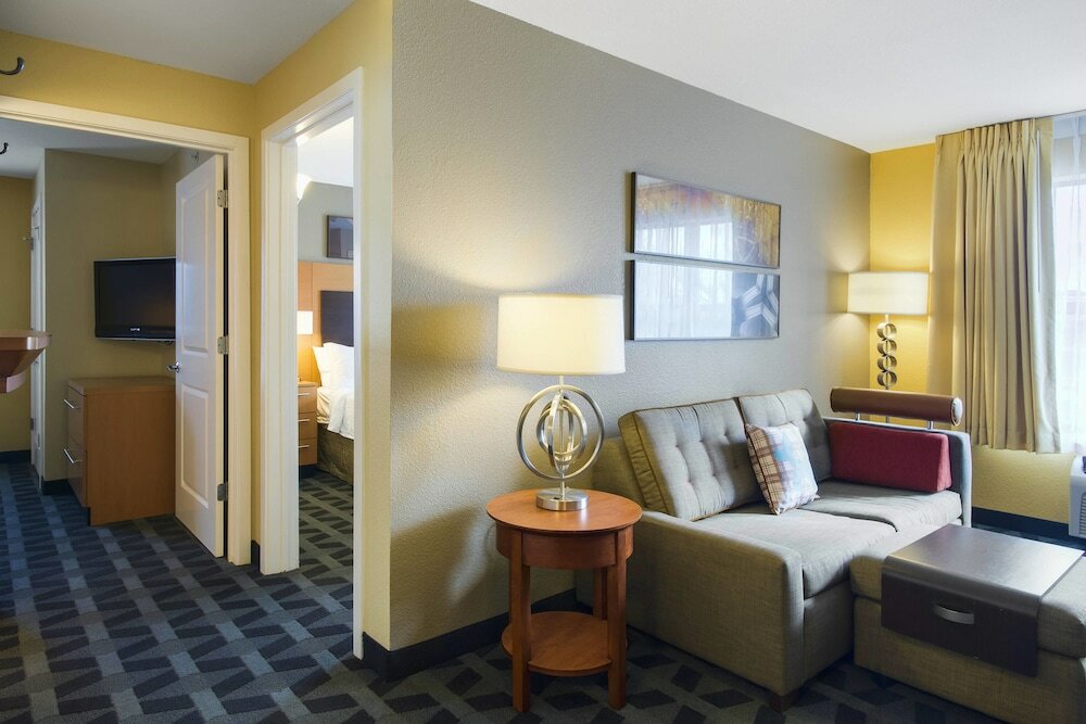 Фото TownePlace Suites Kansas City Overland Park