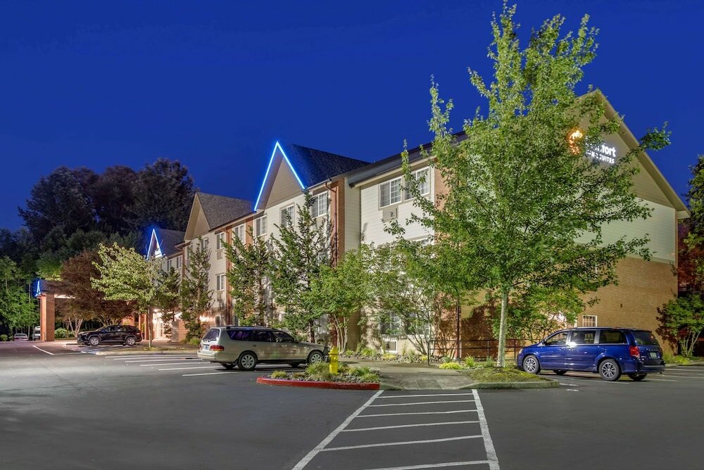 Фото Comfort Inn & Suites Tualatin - Lake Oswego South