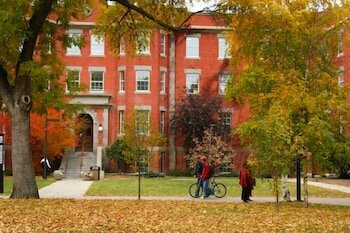 Фото University of Alberta - Guest Accommodation